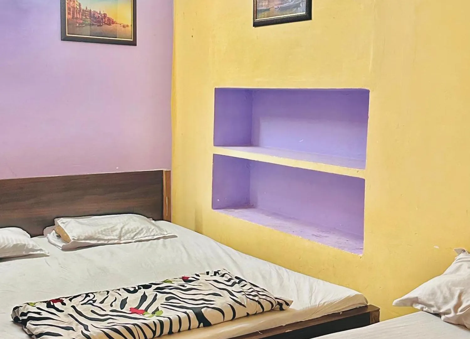 Apartment Home Stay Suraj Inn Varanasi India